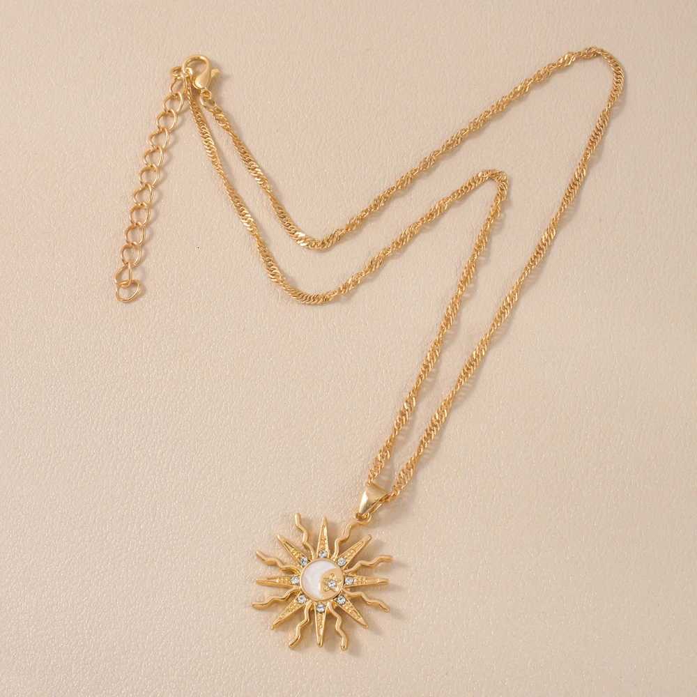 Fashion Metal Sun Moon Pendant Necklaces for Women Gold Color Elegant Zircon Geometric Star Choker Necklace Vintage Jewelry H260324 - view 4