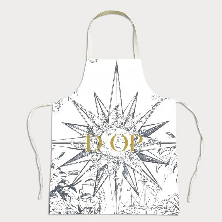 2026 fashion Designer Home kitchen cooking letter logo printing apron Luxury high quality chef's work clothes barber shop household cleaning stain prevention