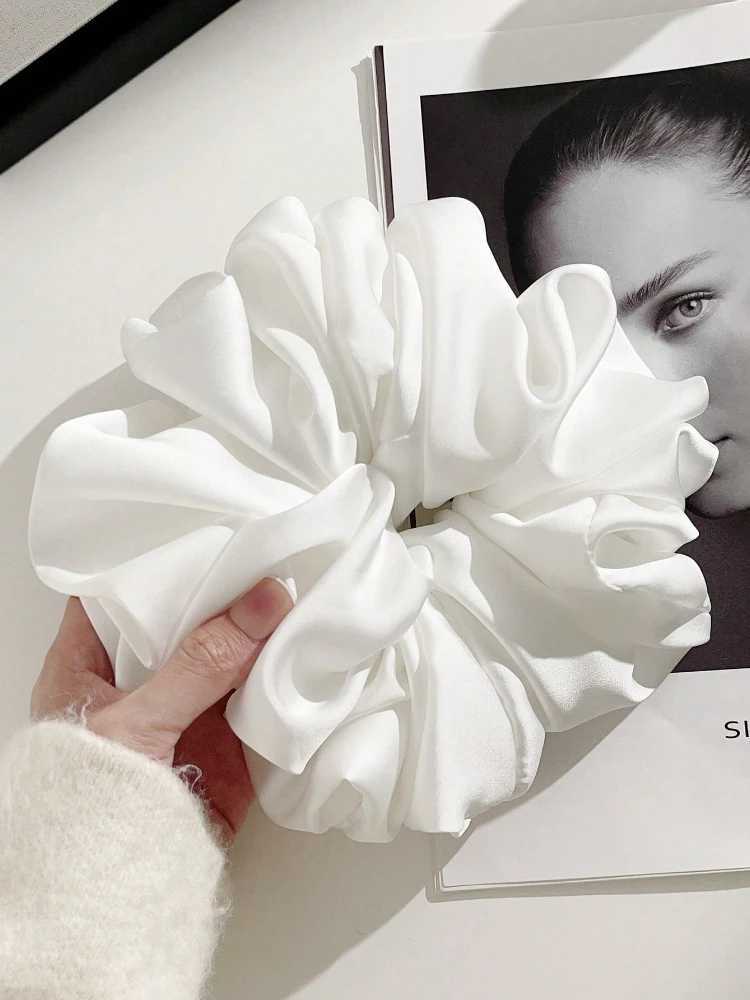 1pc Extra Large Faux Silk Fluffy High Elasticity Soft Silky Luxury Casual Comfortable Fashion Scrunchie For Women H260324