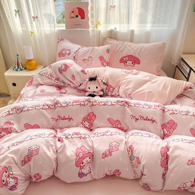 4Pcs/Set Hello Kitty Four piece duvet set Sanrio Cute Anime Cartoon Creative Home Dormitory Bed Sheet Pillowcase Kawaii Three Piece Set