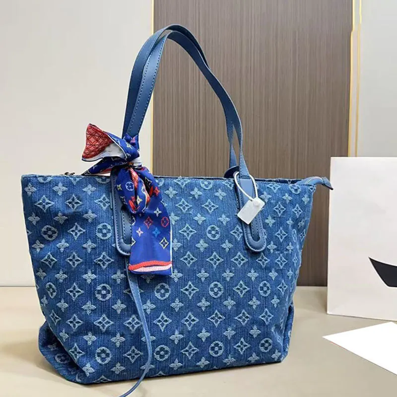 Top quality Reversible Tote Bag Woman Large Capacity Shopping Bag Roof Iris Flower Rose Pink Handbag Purse Classic Fashion Underarm Bucket Bag Brand