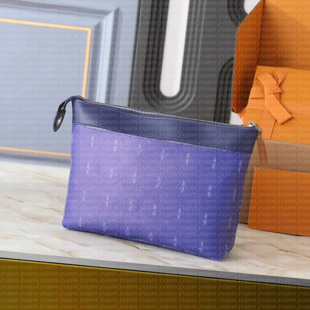 Luxury Designer Pochette Voyage Souple Clutch Bag Leather Printing Toilet Bag Men Women Storage Bag Solid-color Makeup Bag Underarm Bag Pouch Purse Cosmetic bags