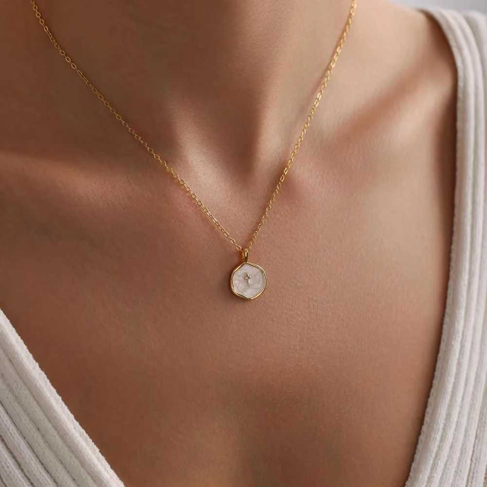 Exquisite small cross pendant necklace daily minimalist cross pendant necklace minimalist religious jewelry H260324 - view 5