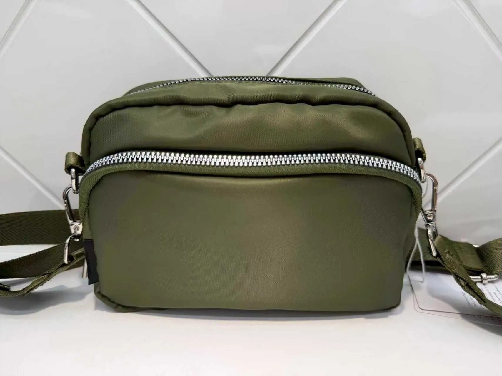 Designer Multi Layer yoga Waist Bags Nylon Everywhere Crossbody Bag Purse 2L Practical Waterproof Camouflage Shoulder Bag With Adjustable Strap Wholes