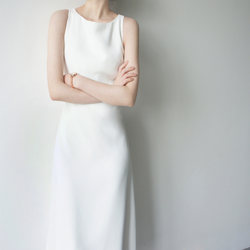 Elegant High-waisted Over-the-knee White Sleeveless Round-neck Tank Dress Designer Dress Stylish And Chic Women's Fashion A-line Dress