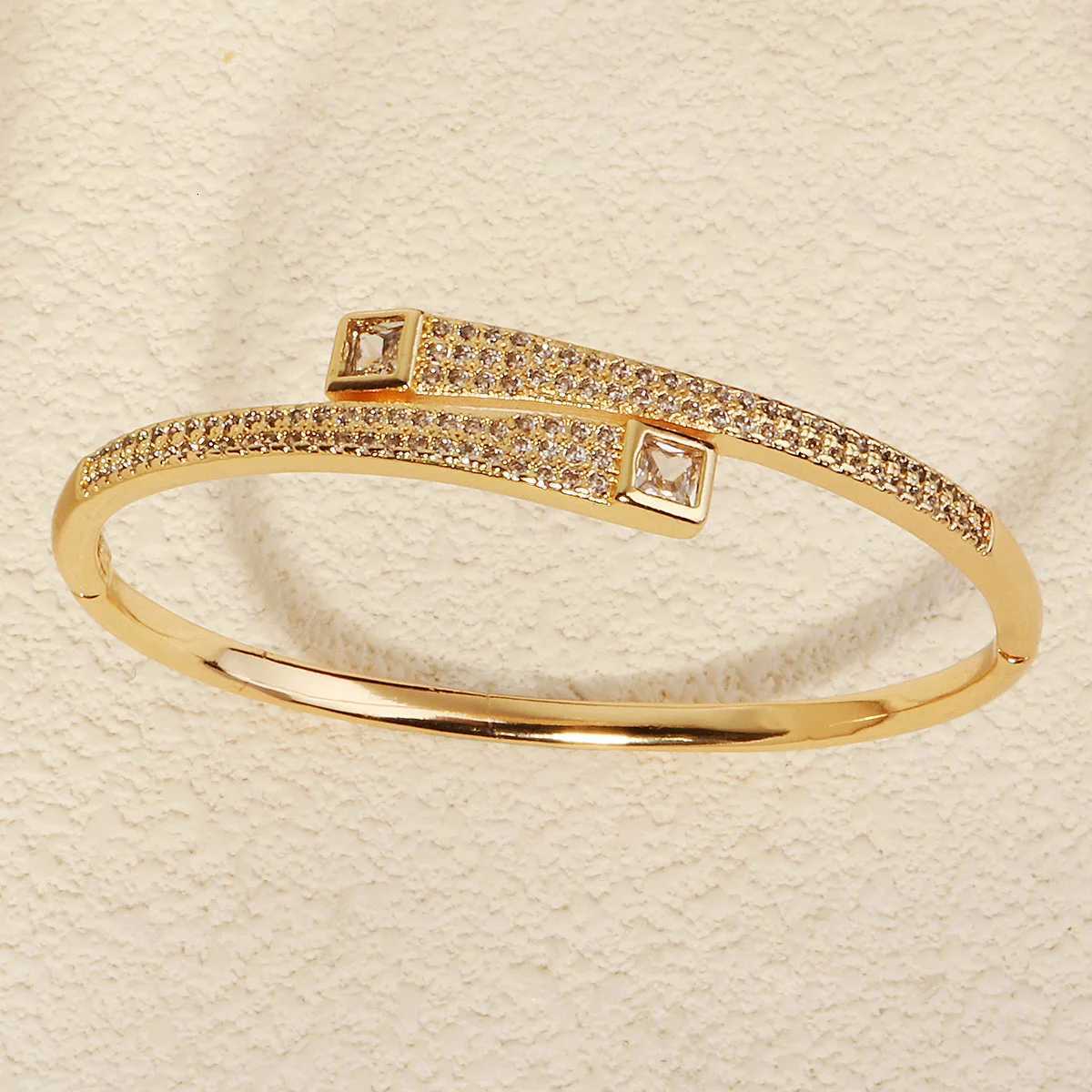 Simple Studded for Women Classic Copper and Zirconium Opening Bangle Daily Jewelry Accessories As Gifts H260323 - view 6