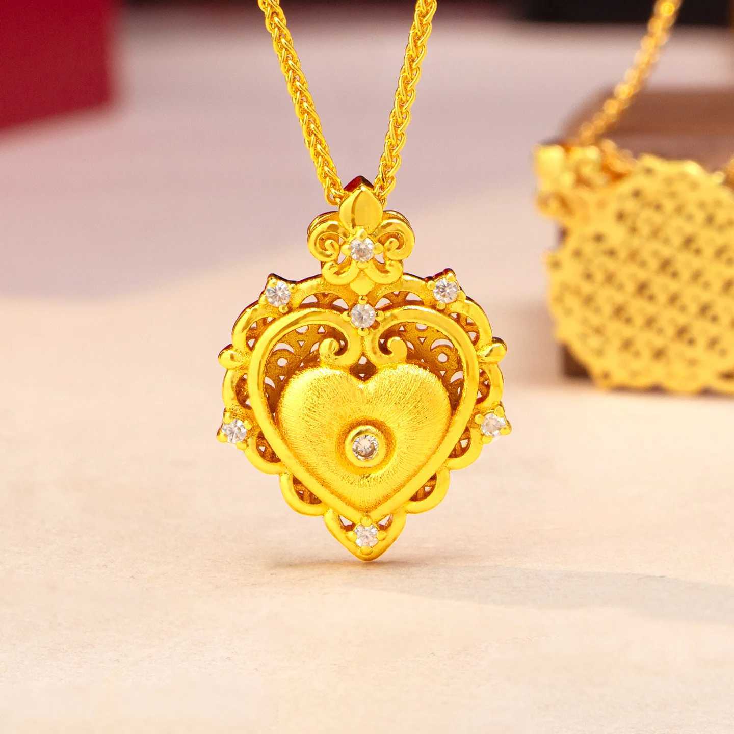 Luxury 24K 9999 Pure Gold real gold Womens wiredrawing drill heart-shaped pendant versatile hollow clavicle chain H260324 - view 3