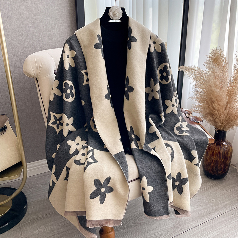 Semi-sheepskin Minimalist Style Embroidered Five-pointed Star Decoration Double-sided Warm Scarf Women's Shawl Designer Scarf