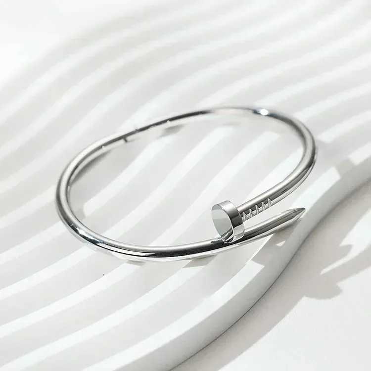 Stainless Streel Gold Silver Solid Metalic Bangle Cuff New Design Fashion Women Teenager Girls Jewelry Wristband H260323 - view 6