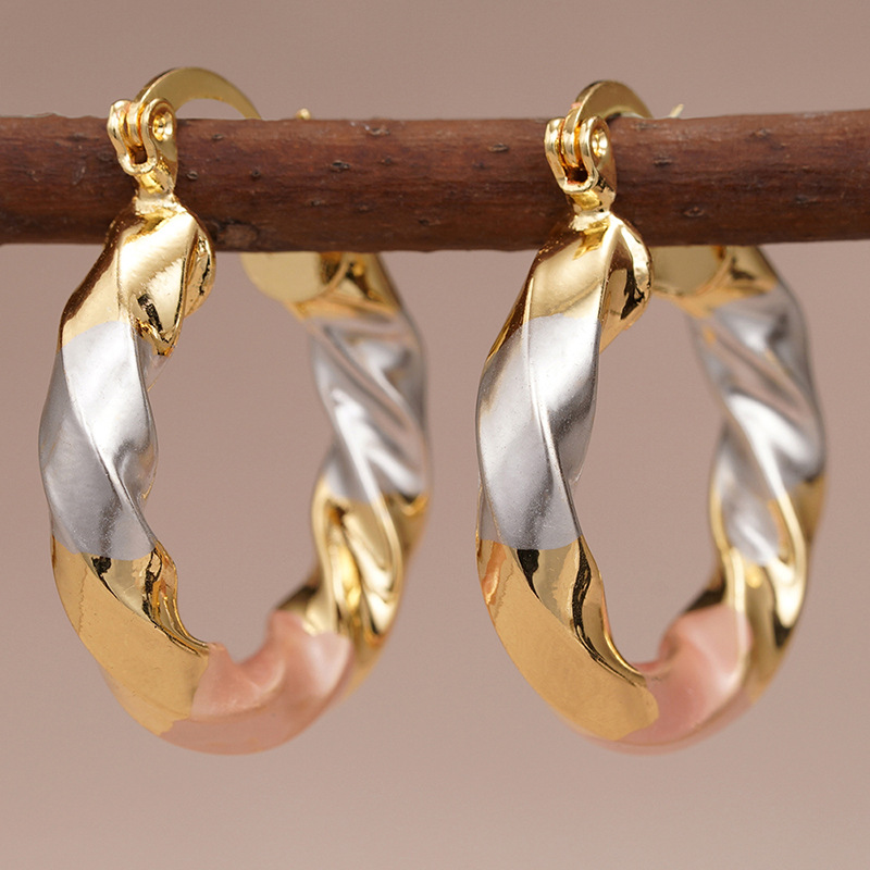 Gold Hoop Earrings for Women 14K Gold Plated Textured Chunky Hoop Earrings Hypoallergenic Large Circle Earrings Fashion Jewelry Gift