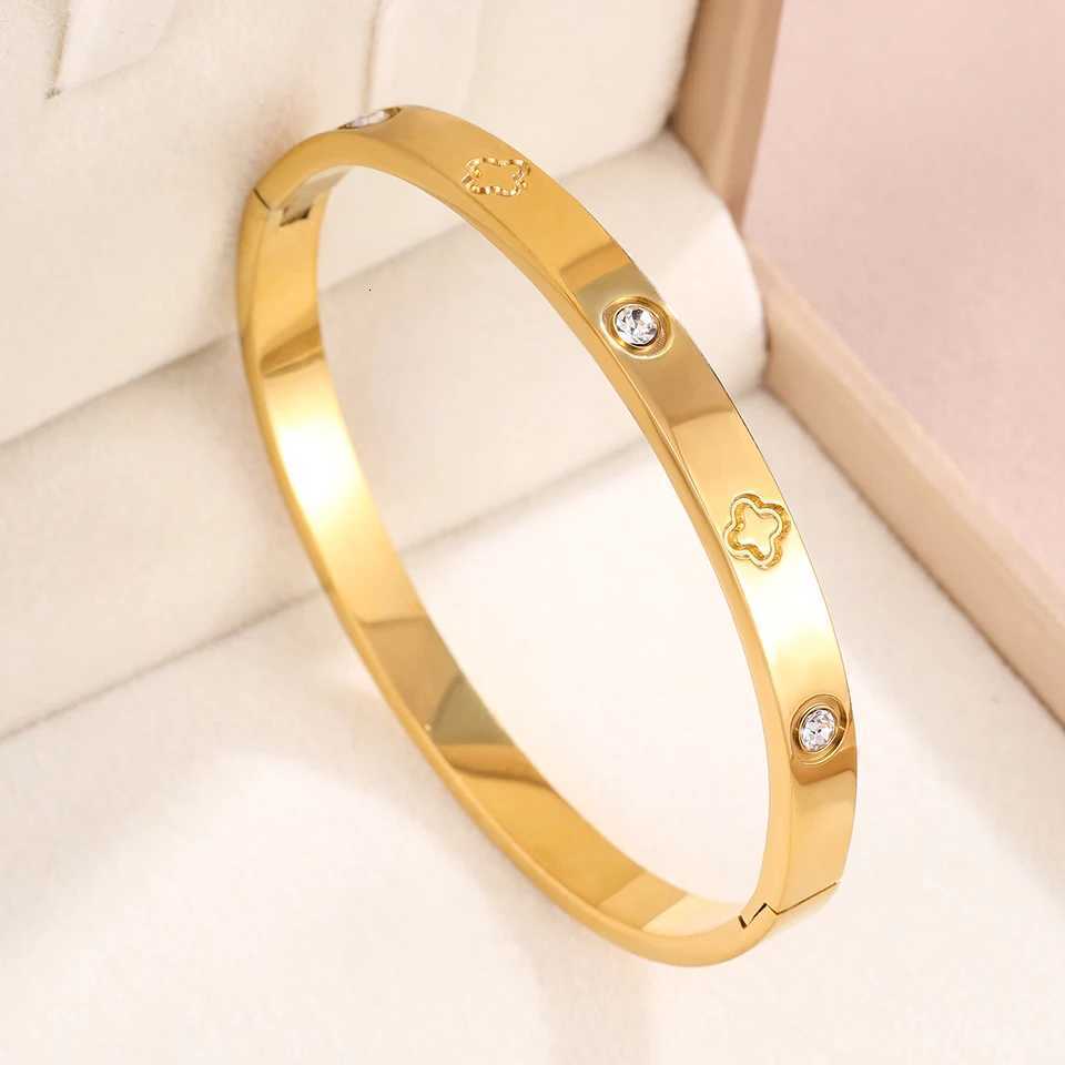 3PCSRomantic irregular zircon paired with flower-patterned stainless steel are perfect for ladies jewelry H260323 - view 4