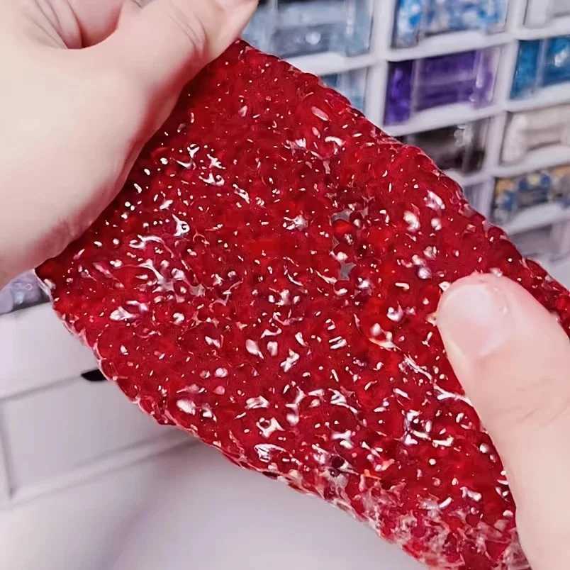 Handcrafted Pomegranate-Shaped Stress Relief Ball Creative Malleable Durable Acrylic Squeeze Toy Fun Novelty Holiday Party Gifts H260324