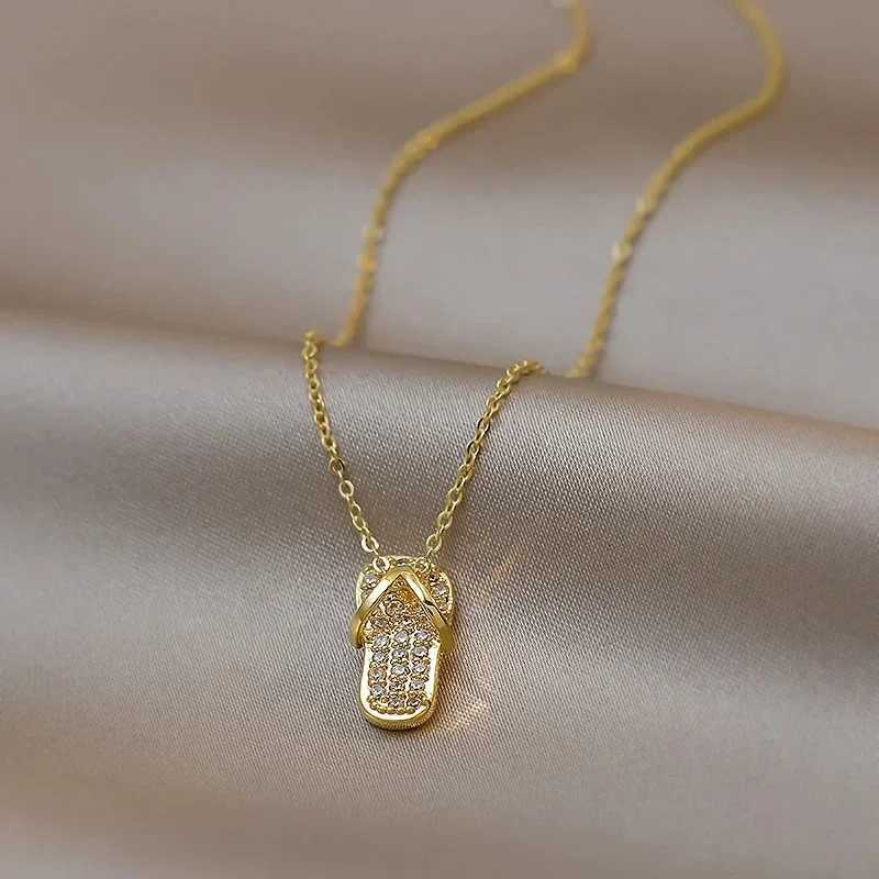 Huitan Chic Flip Flops Shaped Pendant Necklace for Women Bling Crystal CZ Funny Summer Girls Neck Accessories Statement Jewelry H260324 - view 7