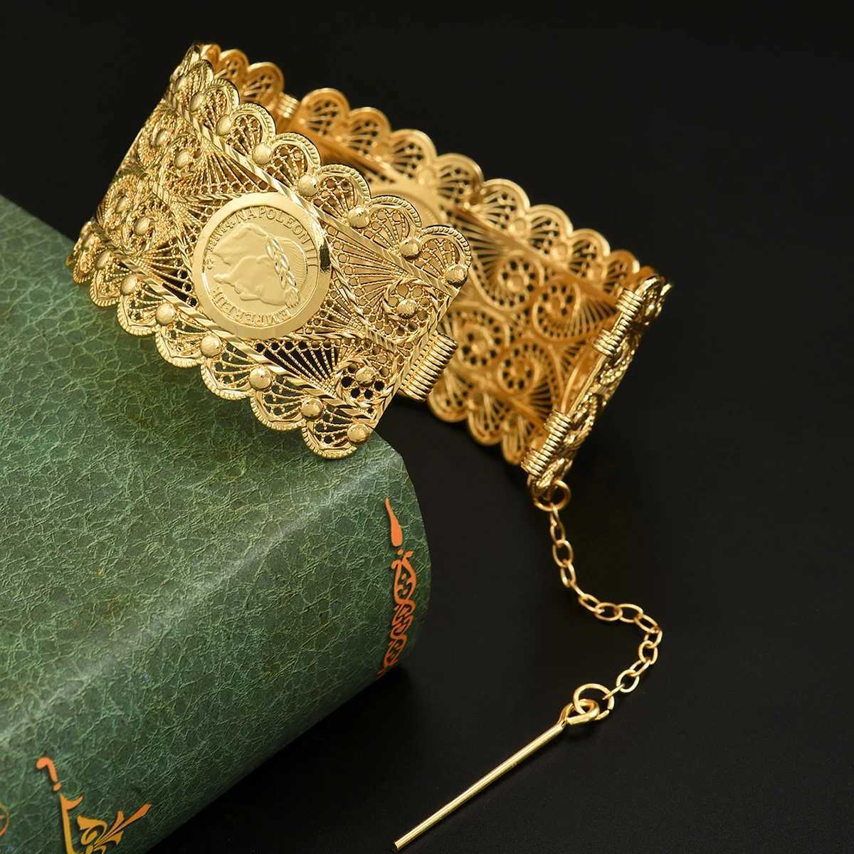 An Algerian Brides Jewelry With Napoleon Graphic Coin Design Finely Carved A Wrist Accessory For Wedding Dress H260323 - view 4