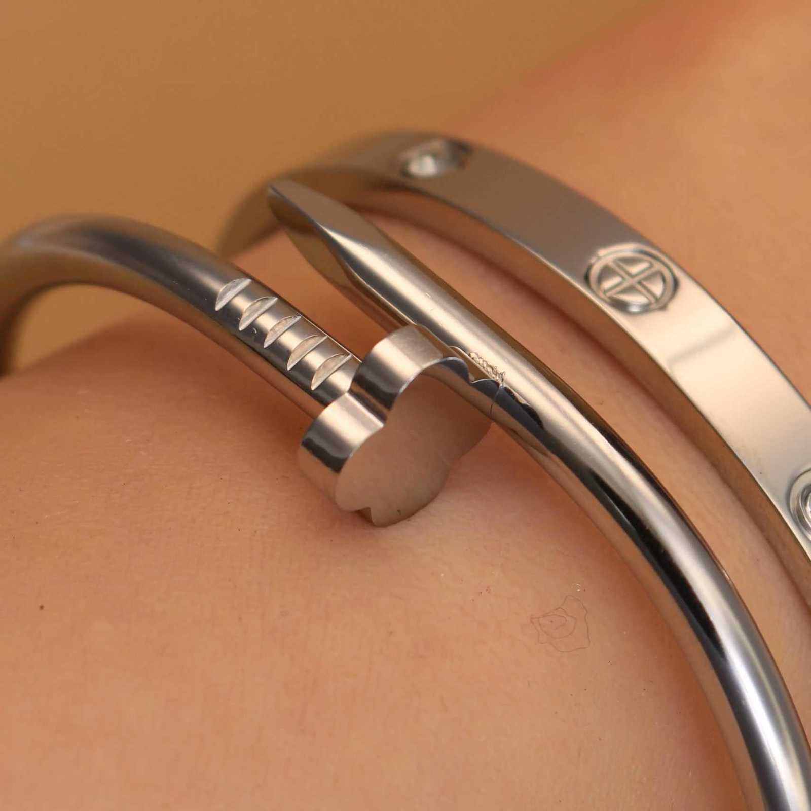 Hot Selling Heart Shaped Zircon Stainless Steel Gold Color 2-in-1 Ladies Jewelry Gift Bangles H260323 - view 7
