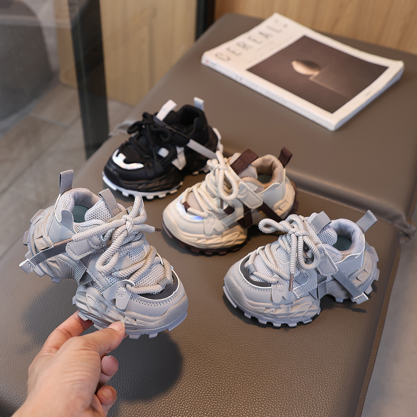 Kids Chunky Trainers Unisex Children's Fashion Sneakers Breathable Mesh Upper Rugged Non-Slip Sole Toddler Walking Shoes Trendy Kids Shoes Hiking