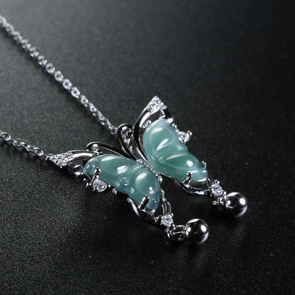 18K Gold Inlaid Natural Hazardous Material Blue Water Jade Butterfly Pendant for Summer Fresh Platinum PT950 Collarbone Chain H260324 - view 4