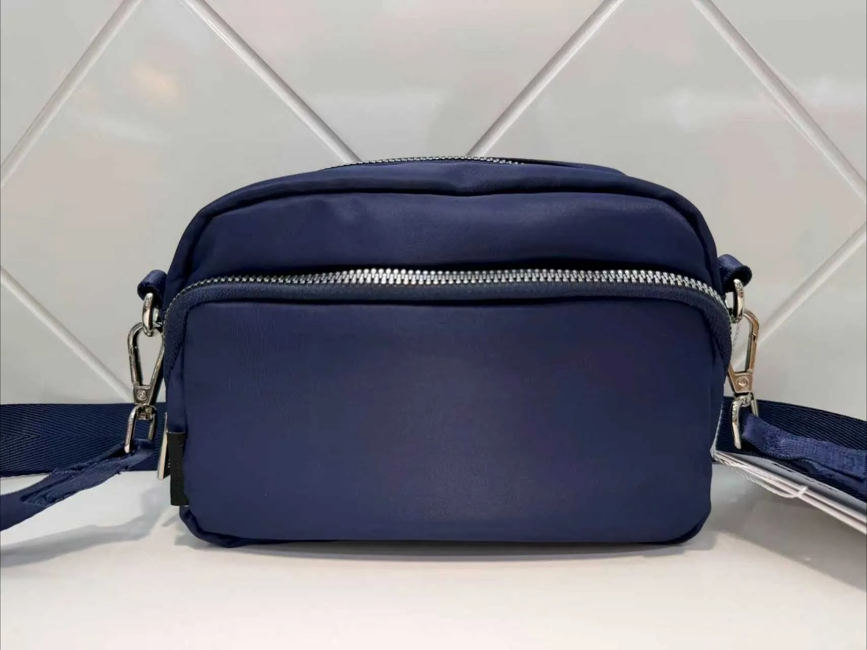 Designer Multi Layer yoga Waist Bags Nylon Everywhere Crossbody Bag Purse 2L Practical Waterproof Camouflage Shoulder Bag With Adjustable Strap Wholes