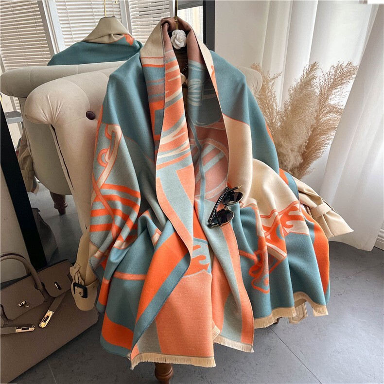 High-quality Women's Scarf Designer Shawl Luxurious Faux-sheepskin Scarf With Exquisite Touch Warm Neck Scarf Stylish And Elegant Accessory