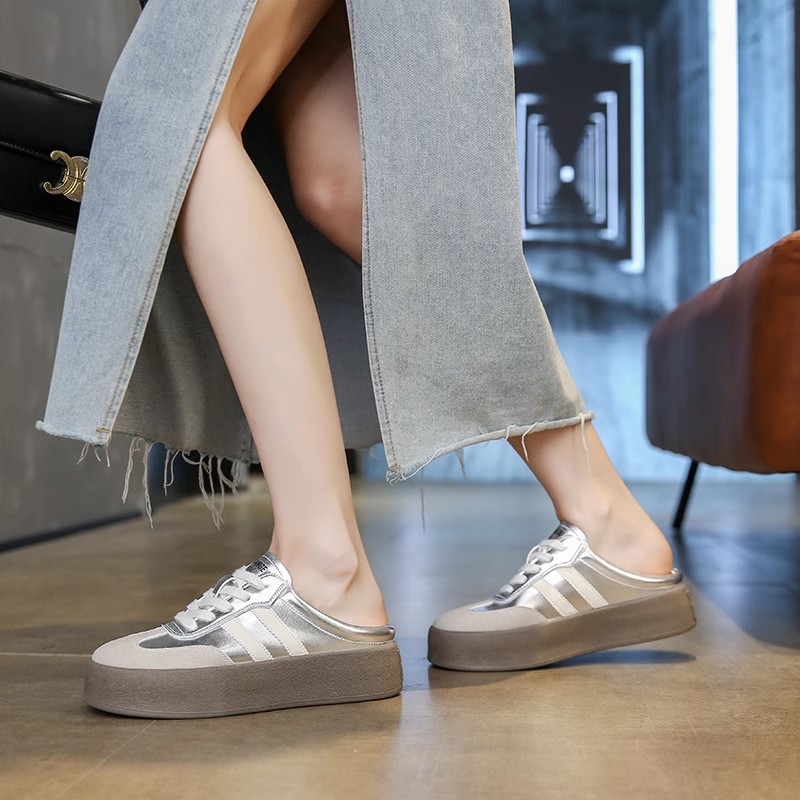 Free shipping designer New Women's Cork Slippers Trendy Men's Sandals Beach Shoes Waterproof for Couples Waterproof white