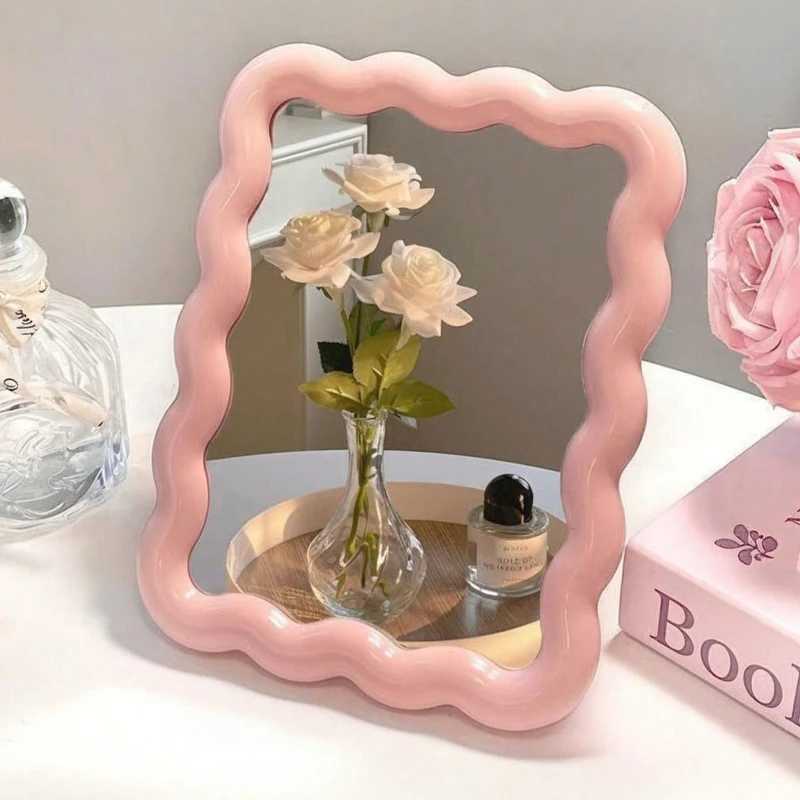 Cute Makeup Cream Wave Design Office/Mural Student Dormitory Room Decoration Travel Makeup Accessories Mini Mirror Convenient H260324