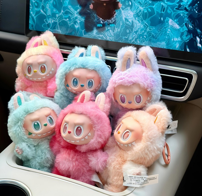 High qulity labubu keychain labubu doll V3 V2 V1 lovely doll Blind box doll with box Kawaii Figure Face doll clothes Doll Keychain with box