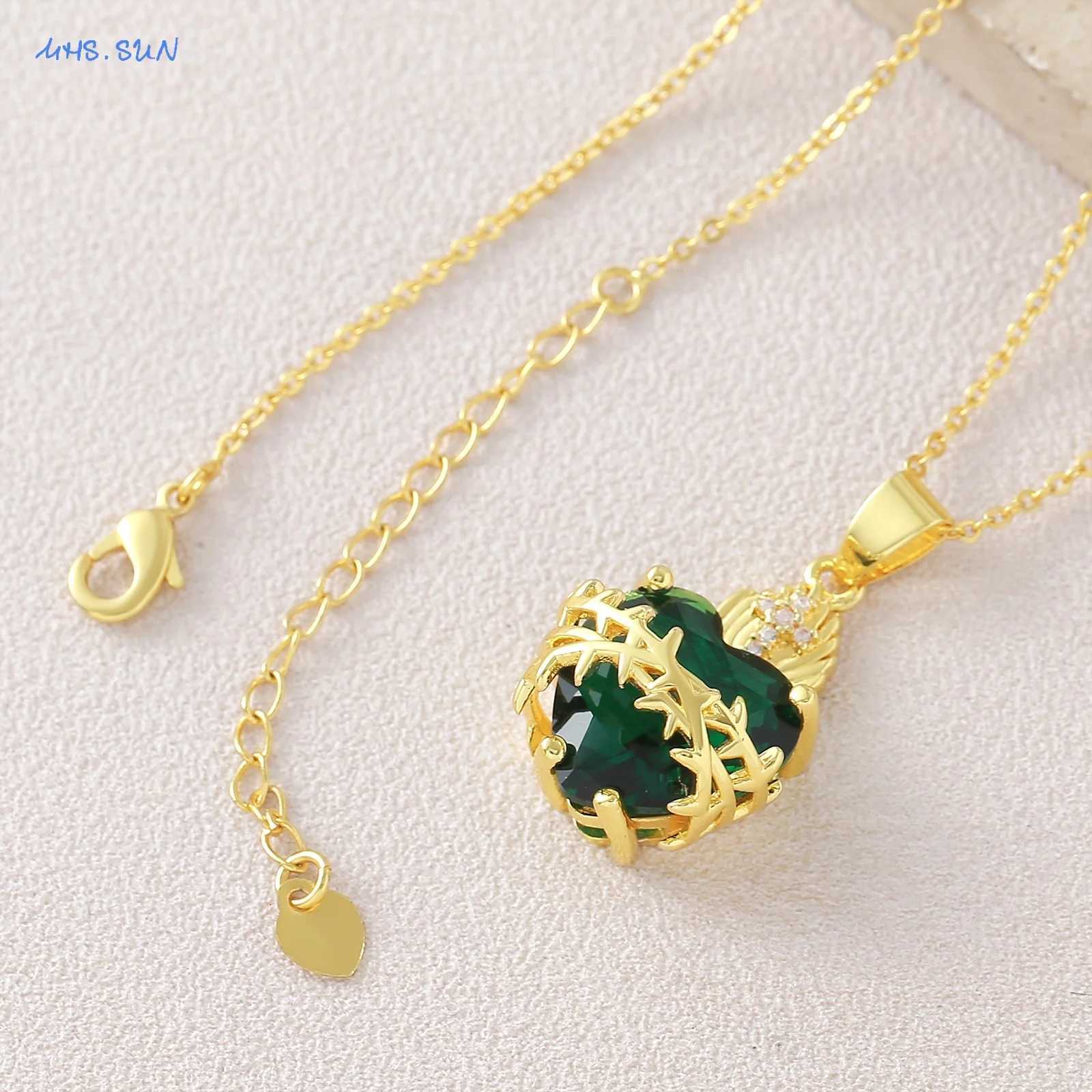 SUNSLL New Gold Plated Cubic Zirconia Emerald Sacred Heart Flame Thorn Cross Necklace Fashionable Versatile Women Jewelry Gift H260324 - view 5