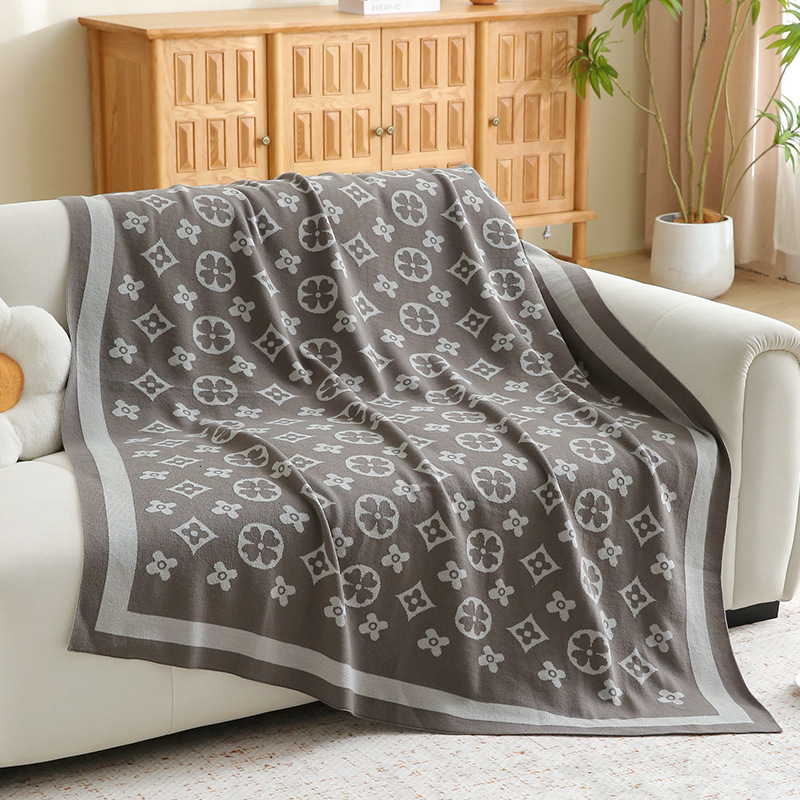 Blanket Knitted Wool Light Luxury Air Conditioning Soft Warm For Airplane Office Sofa Car Nap