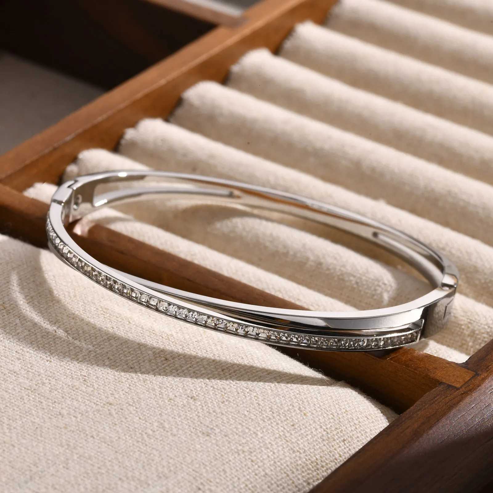 Stainless Steel Zircon Openable for Women Girls Silver Color Simple Trendy Wrist Jewelry Gifts H260323 - view 4