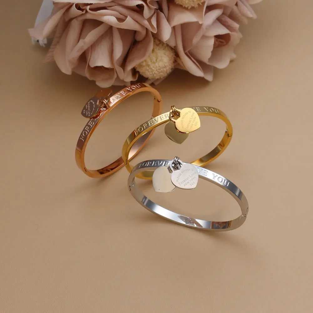 XB999 Hot Classic Stainless Steel Gold Color Bangles Jewelry Fine Double Peach Heart Female H260323 - view 3