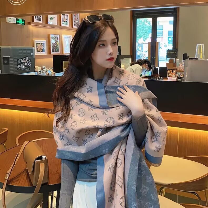 Cashmere Scarf Women's Style High-end Floral Wool Shawl Designer Scarf Outdoor Sports Warm Shawl Fashionable And Luxurious Combination