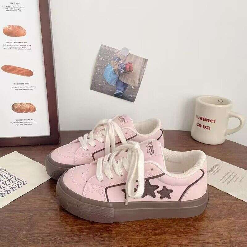 popular milky thick-soled white with stars, 2025 spring new round-toed versatile student sports sneakers