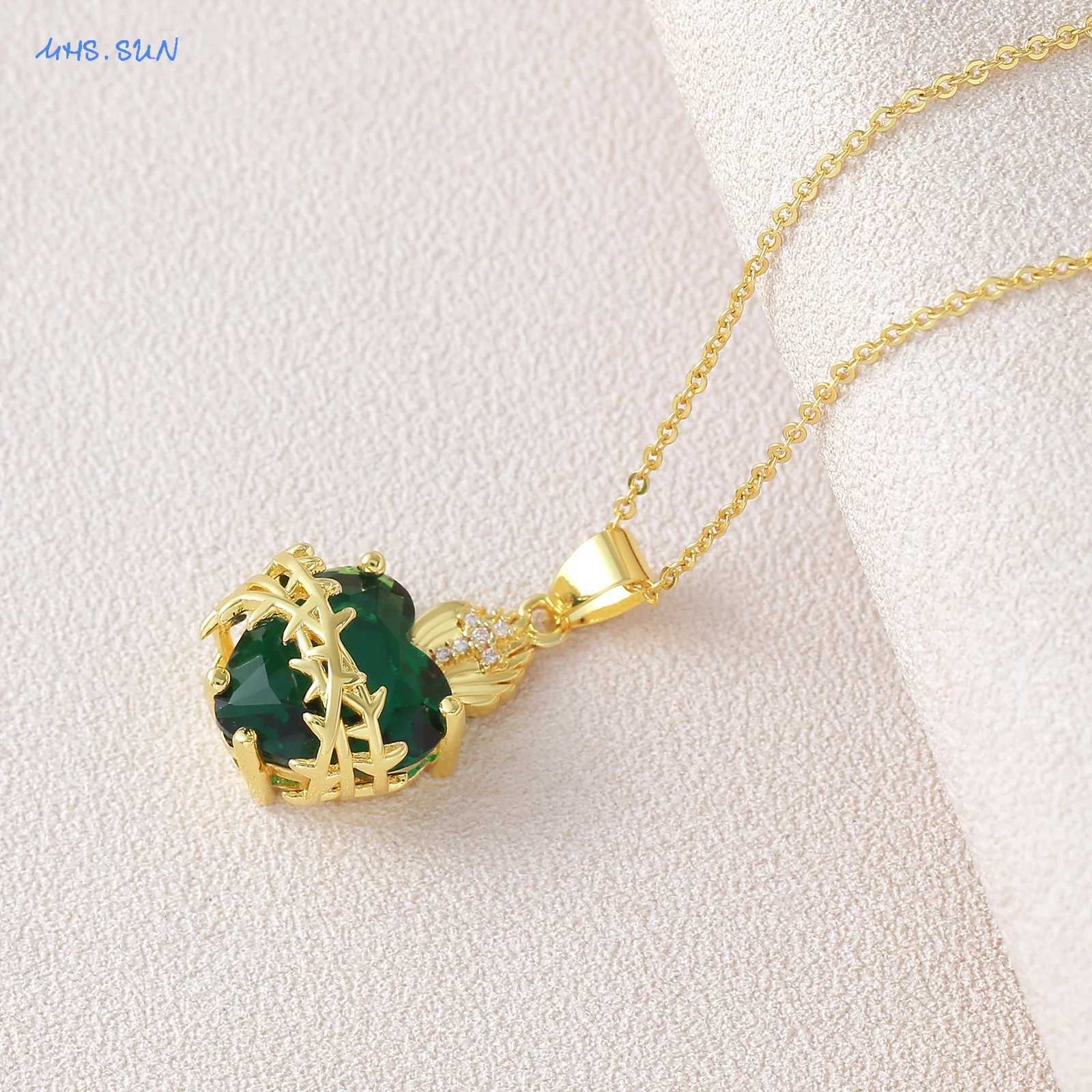 SUNSLL New Gold Plated Cubic Zirconia Emerald Sacred Heart Flame Thorn Cross Necklace Fashionable Versatile Women Jewelry Gift H260324 - view 4