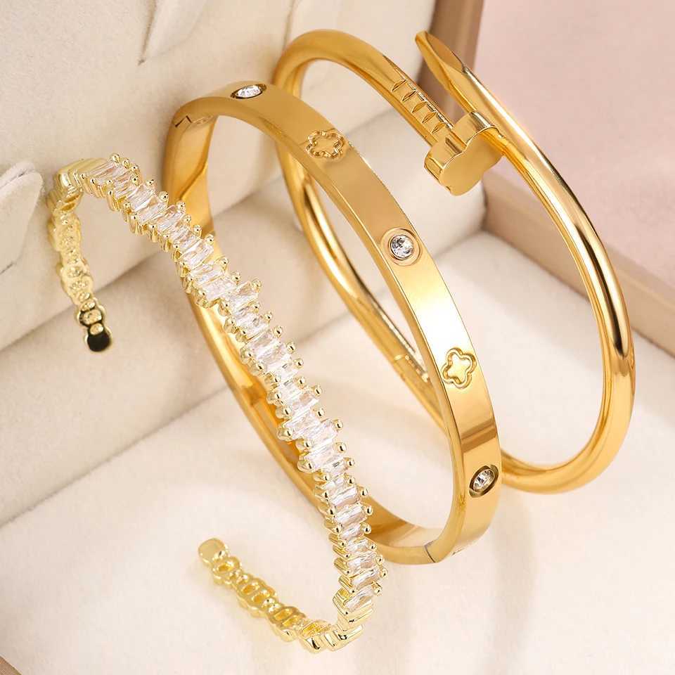 3PCSRomantic irregular zircon paired with flower-patterned stainless steel are perfect for ladies jewelry H260323 - view 3