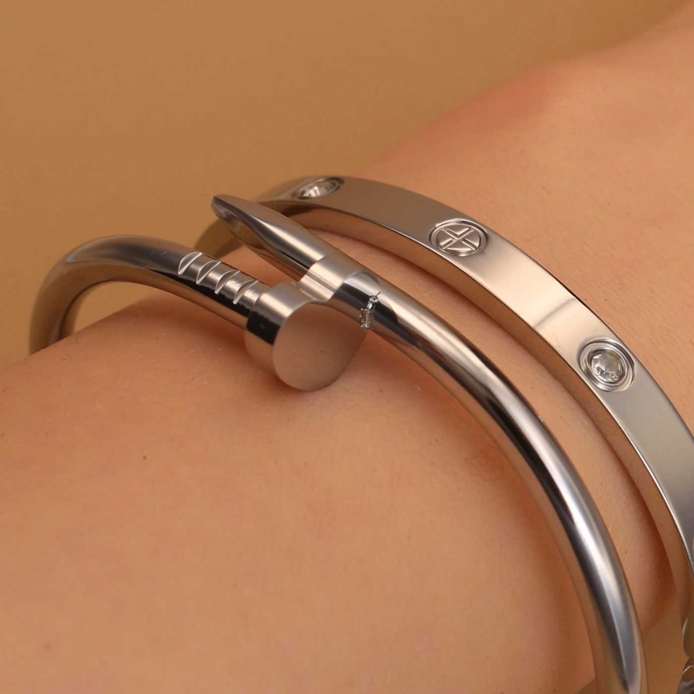 Hot Selling Heart Shaped Zircon Stainless Steel Gold Color 2-in-1 Ladies Jewelry Gift Bangles H260323 - view 5