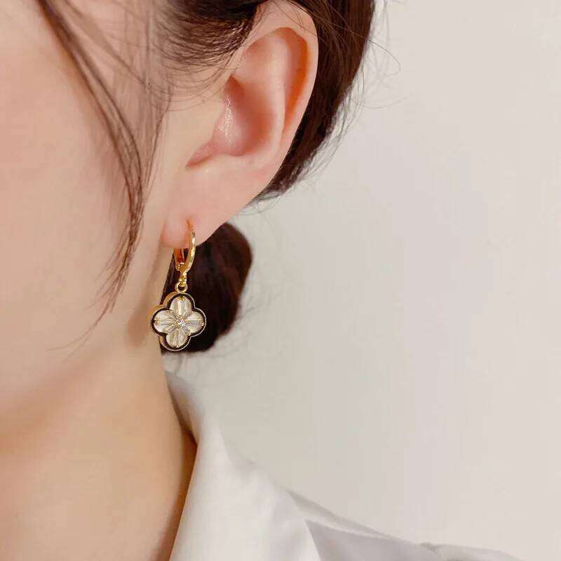 Jewelry Earrings Exquisite Elegant Copper Zircon Four-Leaf Flower Dangle Earrings for Women Girls Golden Anniversary Birthday