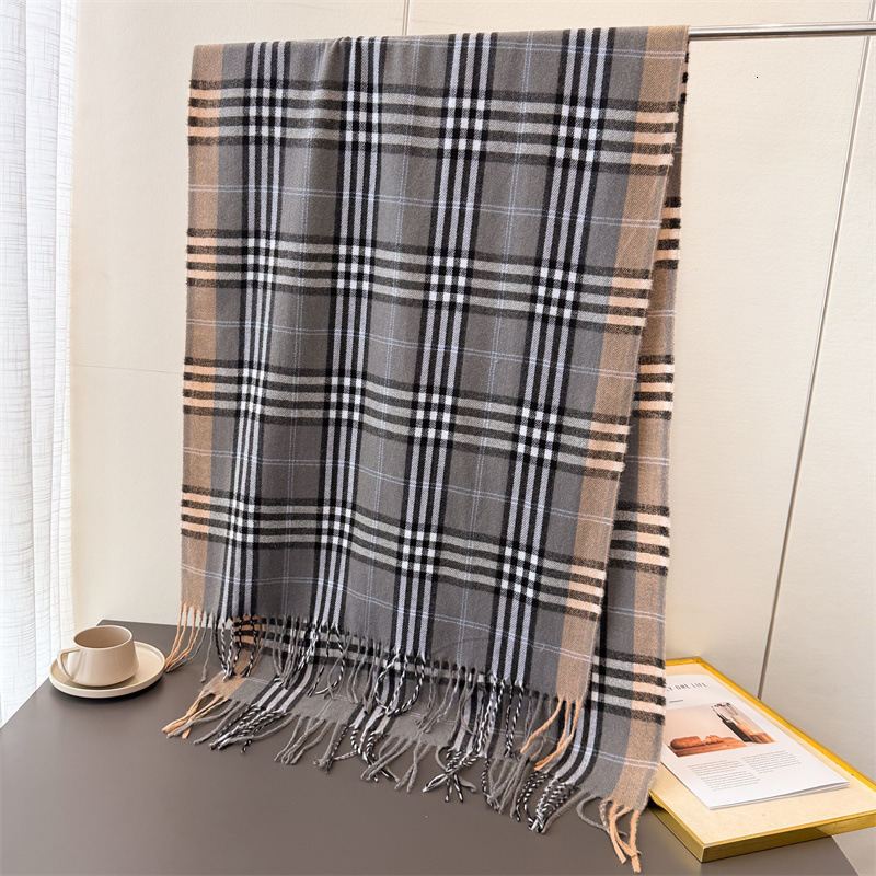 Classic Wool-like Checkered Warm Shawl Scarf Designer Scarf Outdoor Sports Warm Shawl Fashionable And Elegant Combination