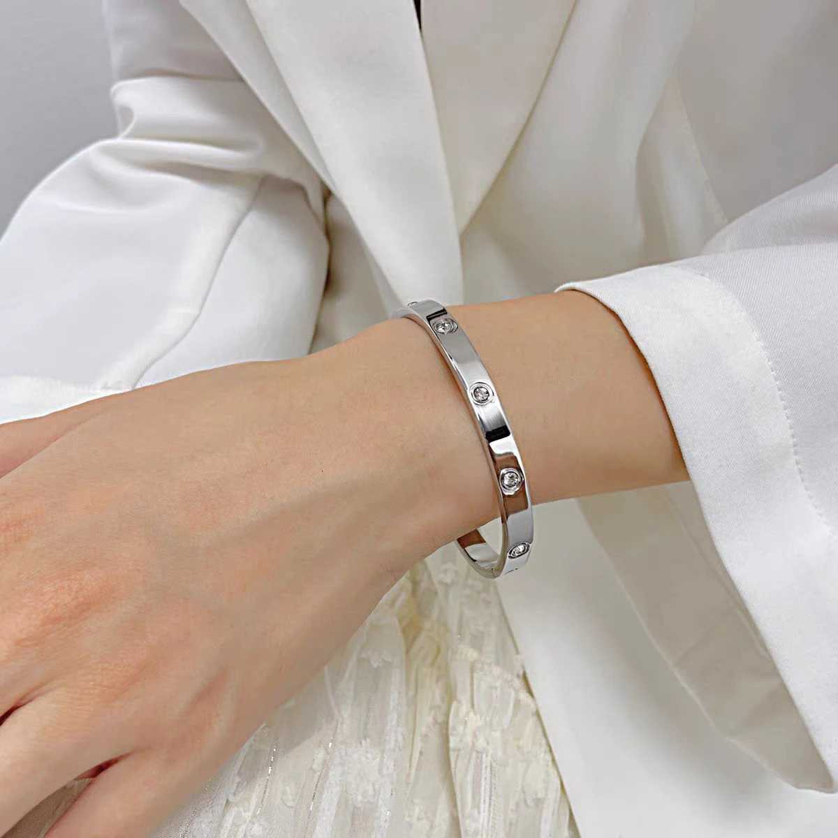 Luxury Stainless Steel Zircon for Women Gold Color Crystals Bangles Couple Jewelry Romance Wedding Gift H260323 - view 4