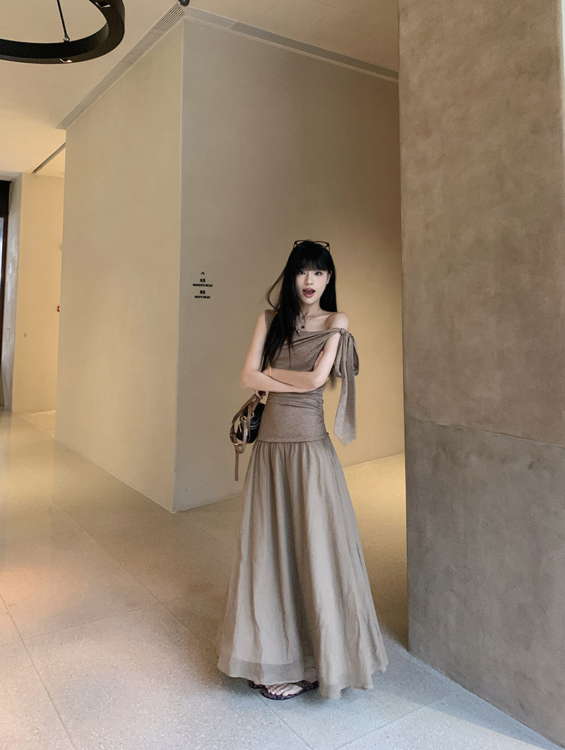 Irregular Designer Dress Strap Off-shoulder Sleeveless Dress For Women Summer Elegant Slim Fit Dress With Design Sense High Waist A-line Long Dress