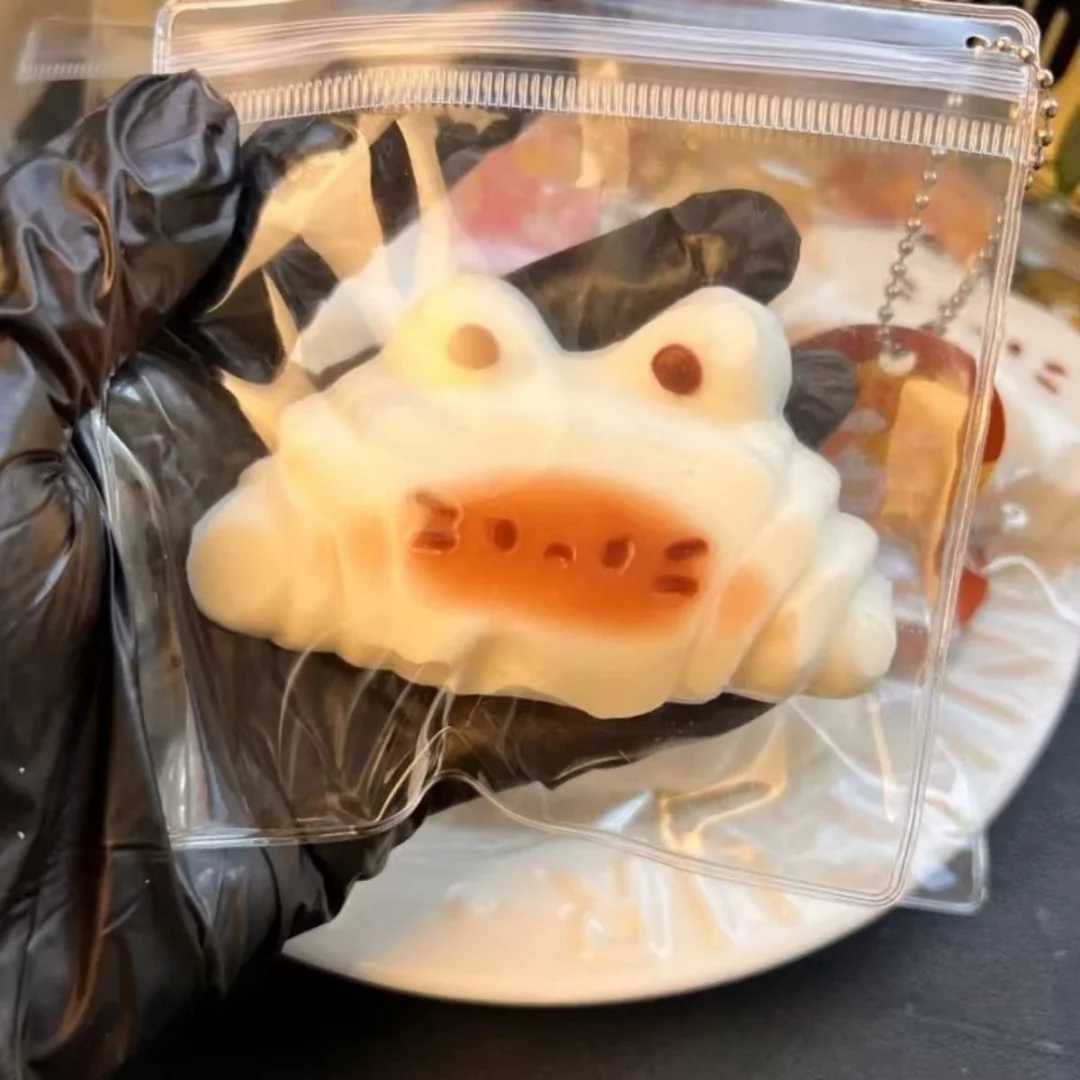 Cute Croissant Squishy Toy Food Grade Silicone Stress Relief Sensory Fidget Toy for Adults Kids Decompression Toy H260324