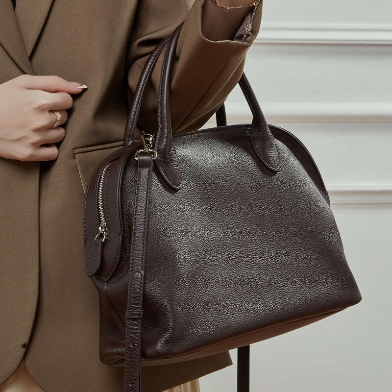 New Retro Leather Shell Bag with Niche Design, Old Money Style Fashion Handbag, Versatile Large Capacity Shoulder Crossbody Bag SENYY