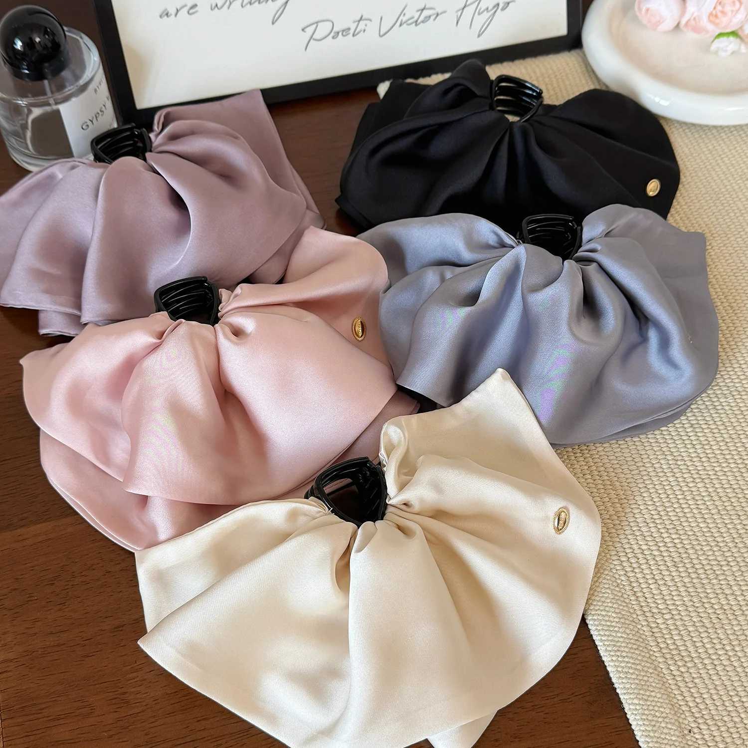 Satin Large Bow 4CM Hair Claw Clips Ponytail Holder Women Girls Hair Barrettes Clamps Hairpins Hair Accessories Fashion H260324