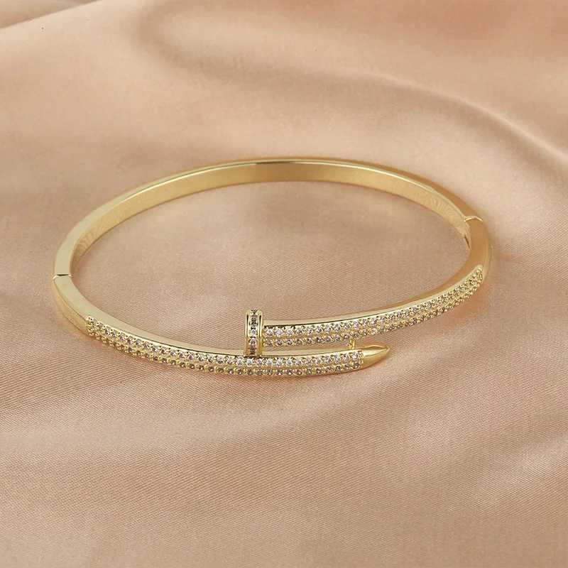 Female Jewelry Trendy Zircon Screw For Women Everyday Party Festive Jewelry And Rings As Gifts H260323 - view 6