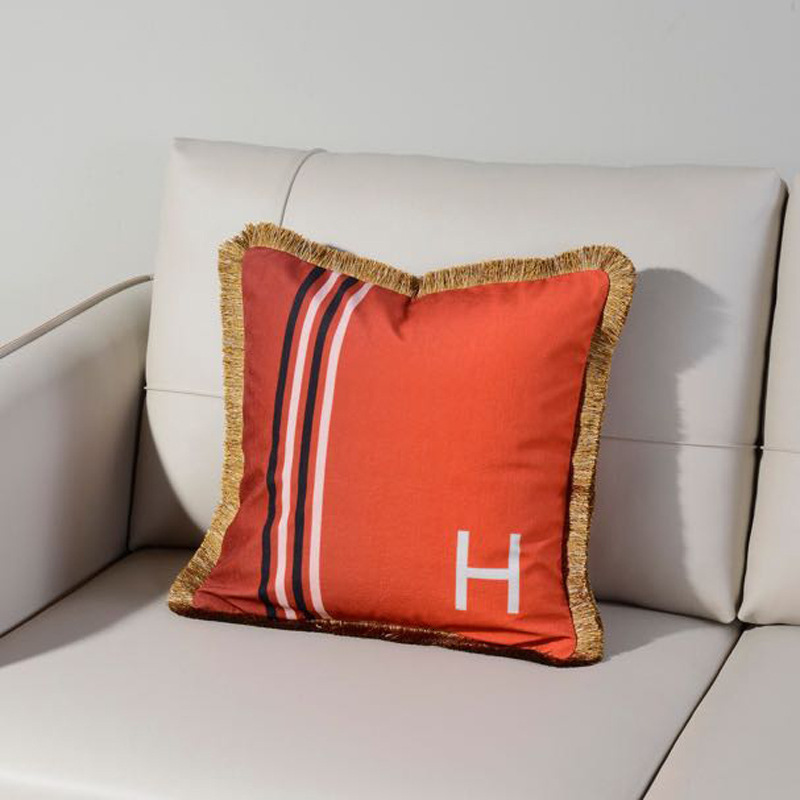 Pillow Case Fashionable Light Luxury Chenille Double Sided Printed Vintage Tassel H Orange Horse Decorative Cushion For Sofa Model Room