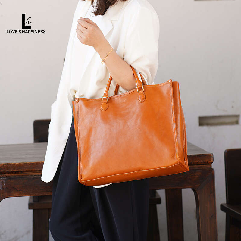 Bestselling Business Men's Briefcase, First-Layer Cowhide Large-Capacity Laptop Bag, Office Commute Handbag, Dual-Use Business & Casual Men'