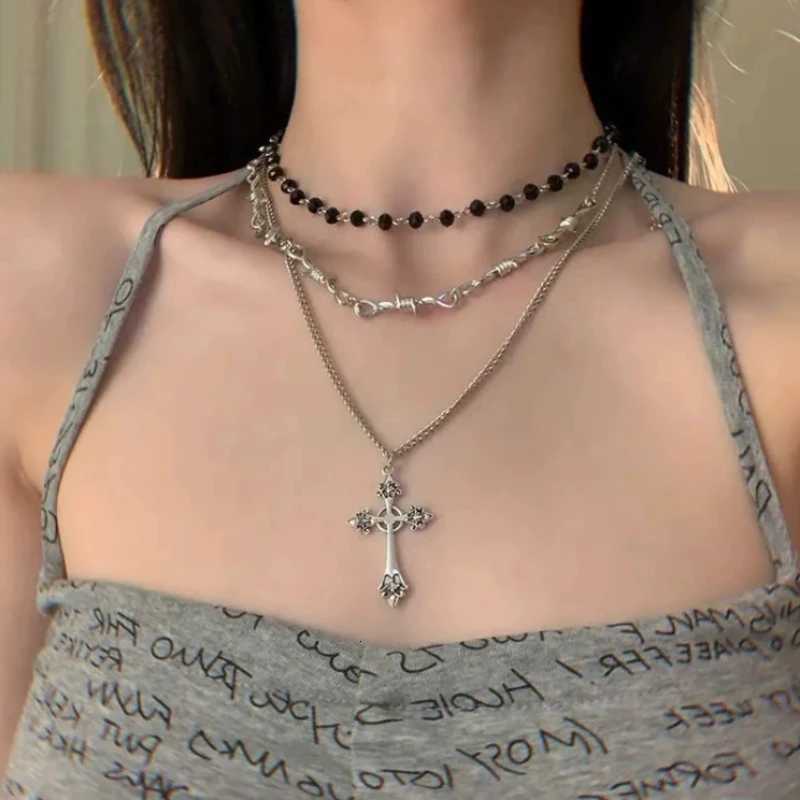 New Gothic Bead Chain Cross Pendant Necklace Womens Layered Design Y2k Holiday Party Accessories Jewelry Gifts H260324 - view 3
