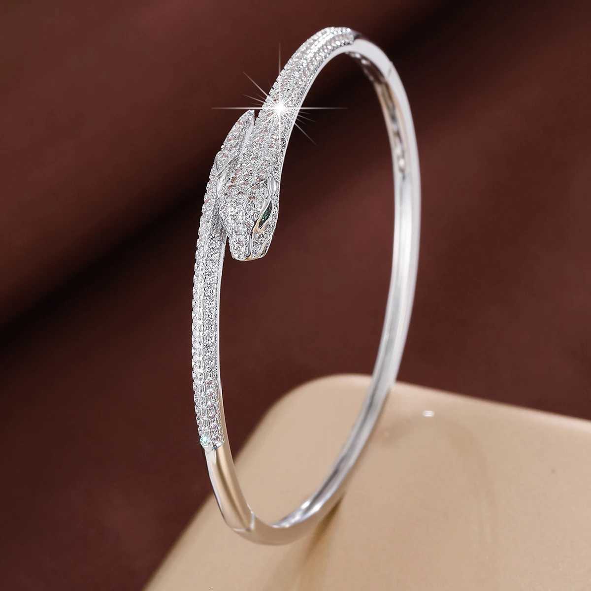 Personalized Snake-Shaped Synthetic Zirconia Womens For Banquet Gifts As A Jewelry Accessory H260323 - view 3