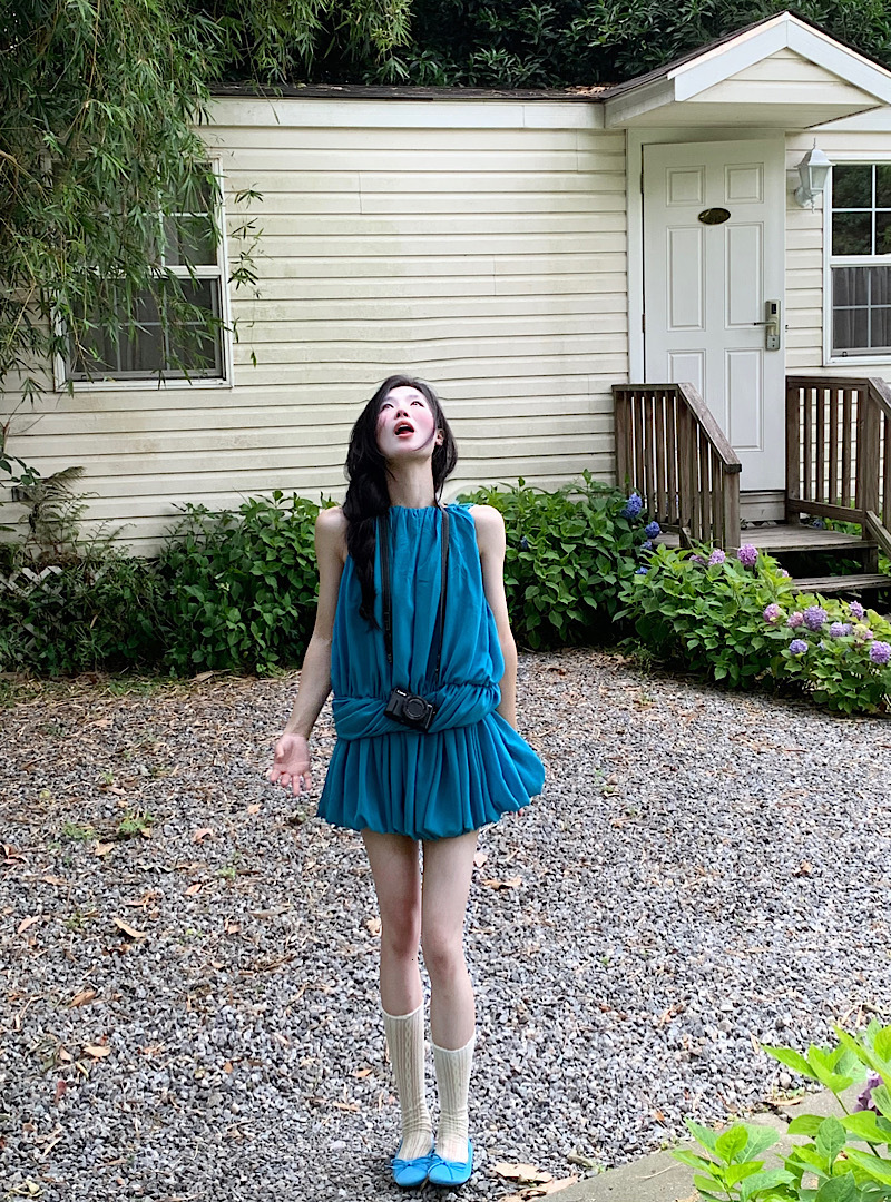 Summer New Peacock Blue Chiffon Fashionable High-end Irregular Pleated Sleeveless Dress Designer Dress For Women