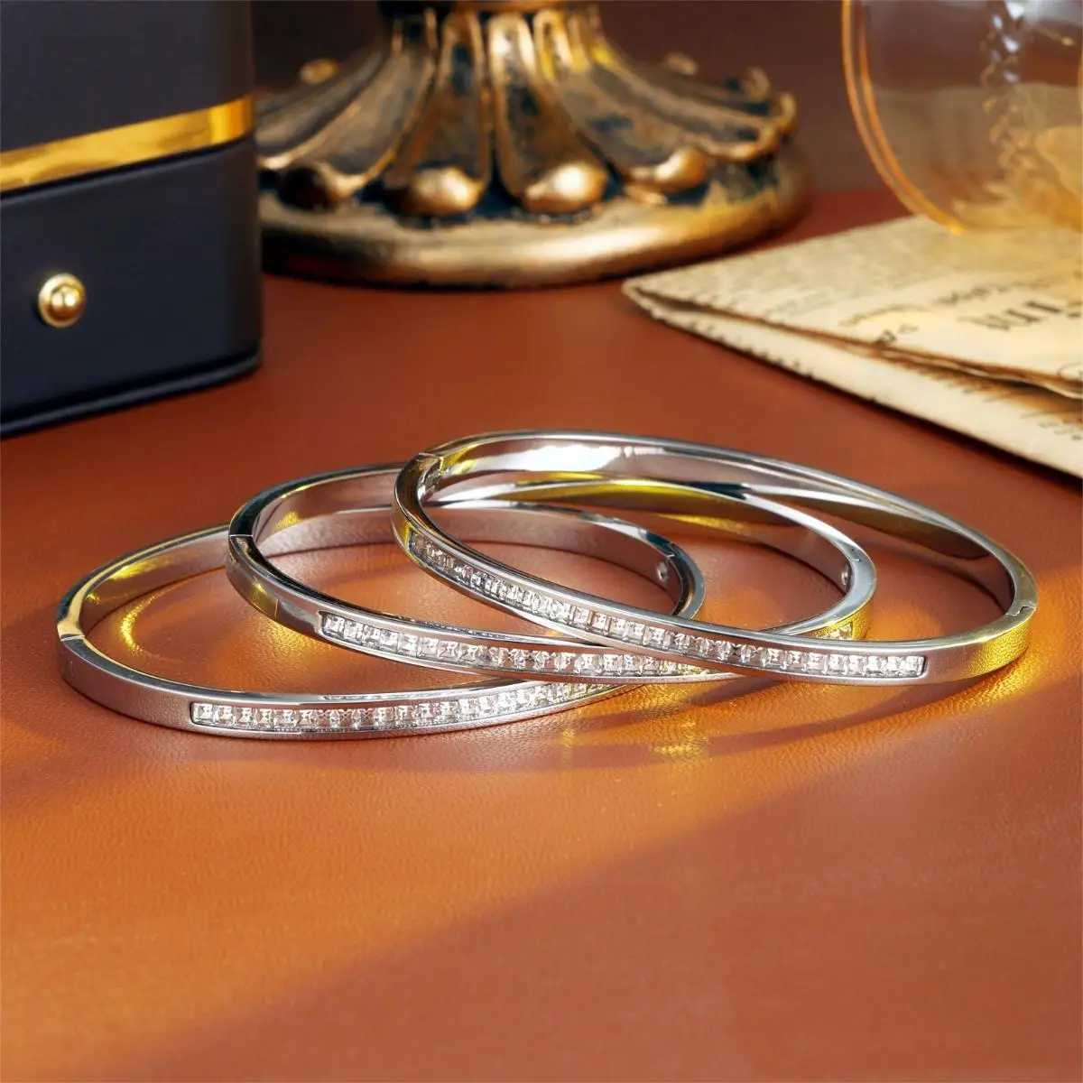RAKOL Simple 316 Light Luxury Titanium Steel Jewelry Womens High Quality Multi Functional Non-fading Hand Jewelry H260323 - view 7
