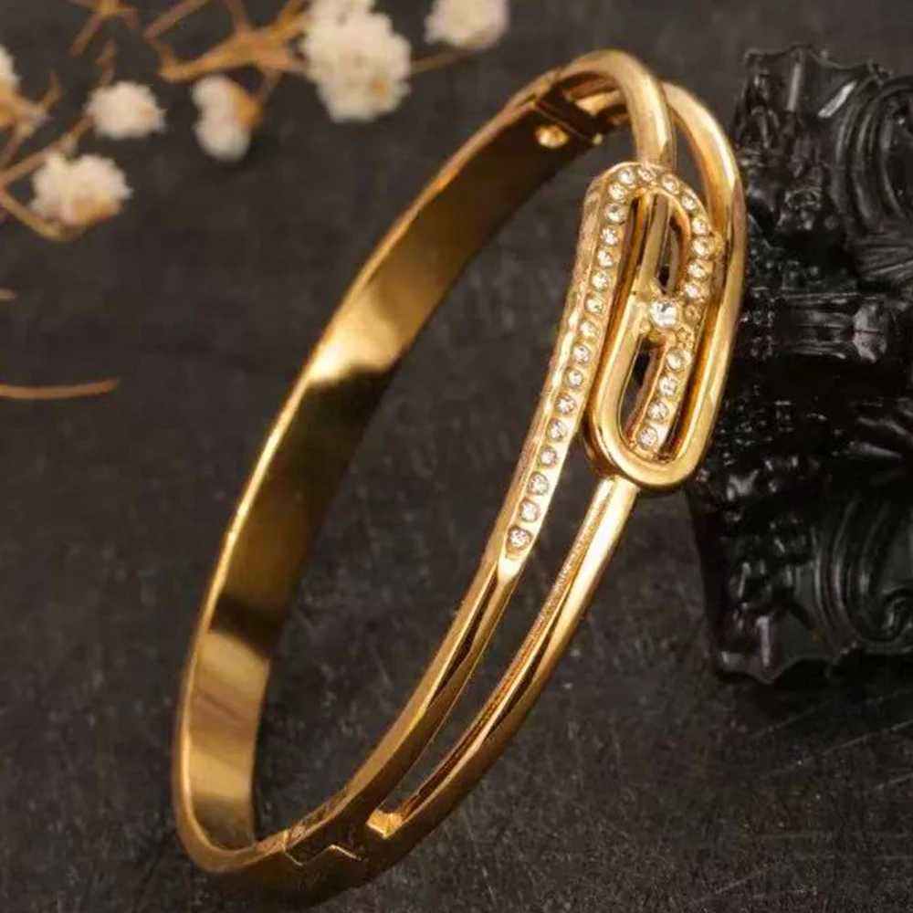 StainlESS Steel SnAP-on Bangles Women Gold Color Openwork Zircon Bangle Fashion AccESSories Gift 60mm Button H260323 - view 5